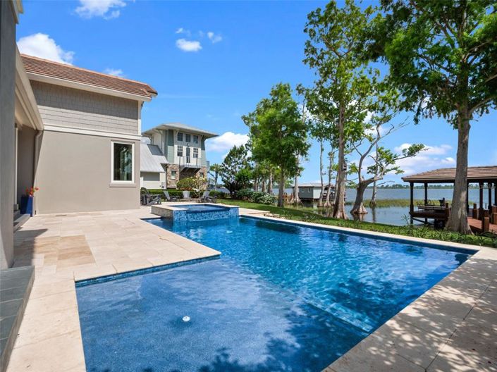 Image No.15-5 Bed House for sale