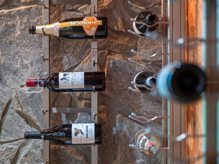 Image No.41-5 Bed House for sale