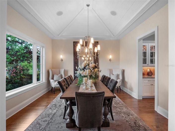 Image No.48-5 Bed House for sale