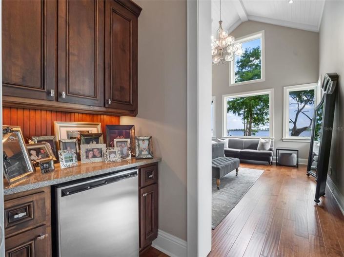 Image No.54-5 Bed House for sale