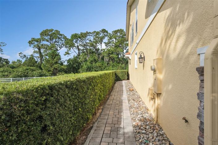 Image No.37-3 Bed Townhouse for sale