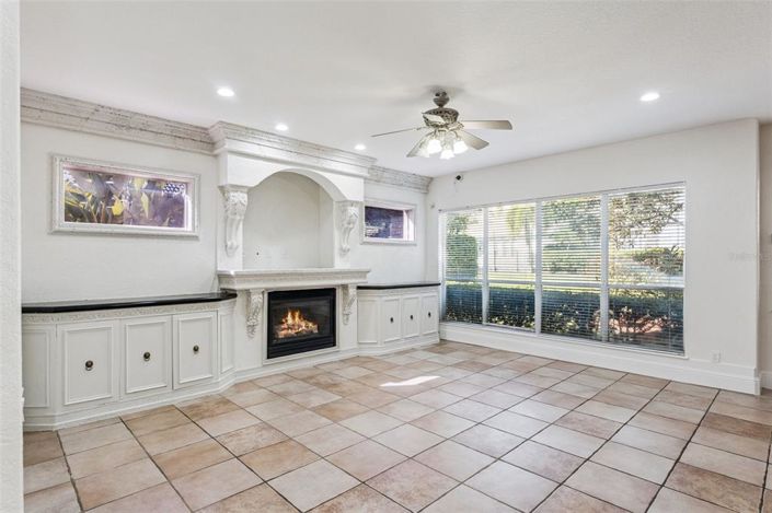 Image No.3-5 Bed House for sale