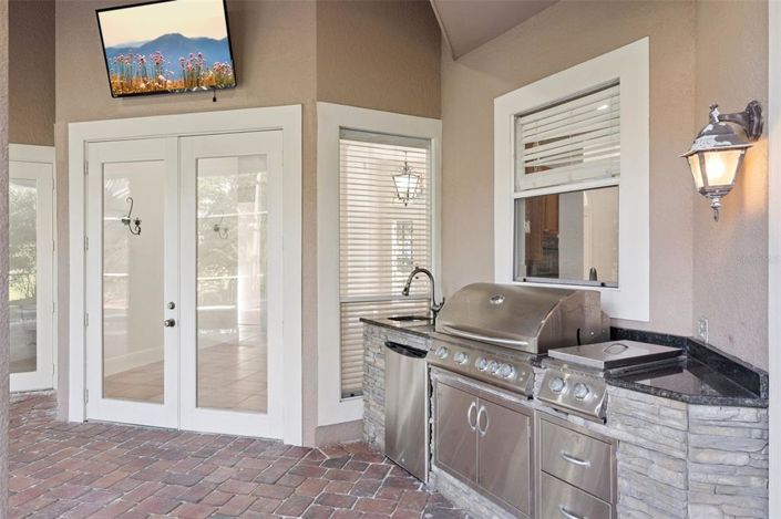 Image No.30-5 Bed House for sale