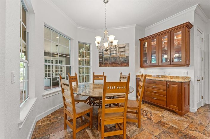 Image No.22-5 Bed House for sale