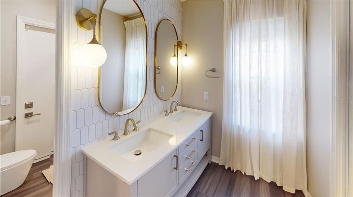 Image No.12-2 Bed Villa for sale