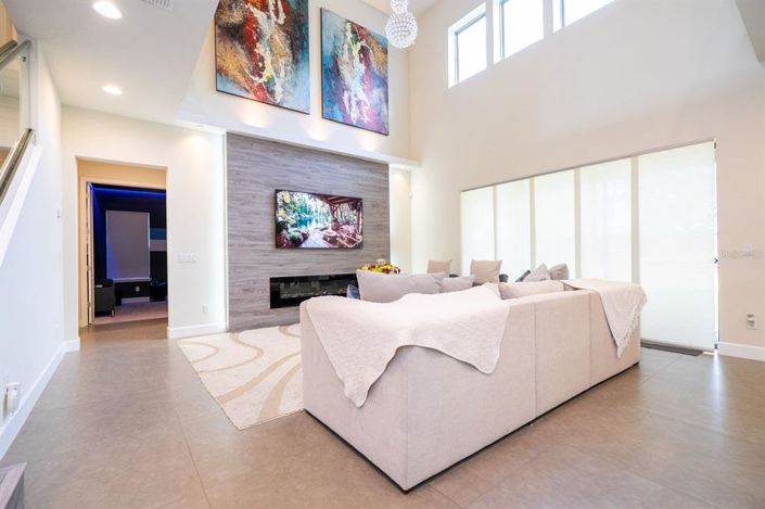 Image No.22-4 Bed House for sale