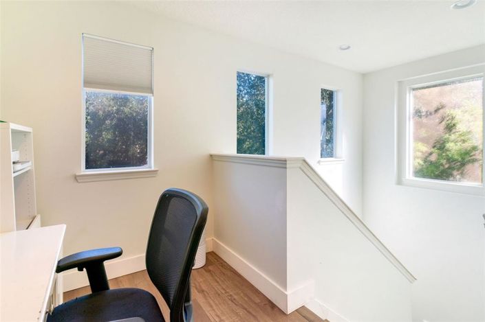 Image No.17-3 Bed House for sale