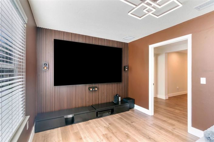 Image No.19-3 Bed House for sale