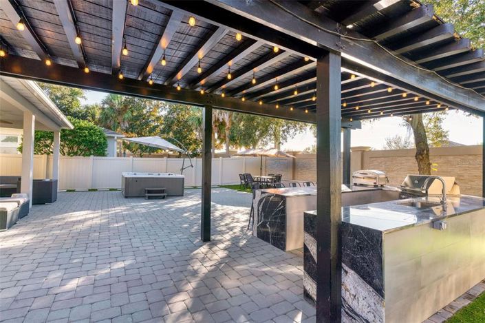 Image No.42-3 Bed House for sale