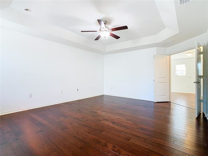 Image No.4-5 Bed House for sale