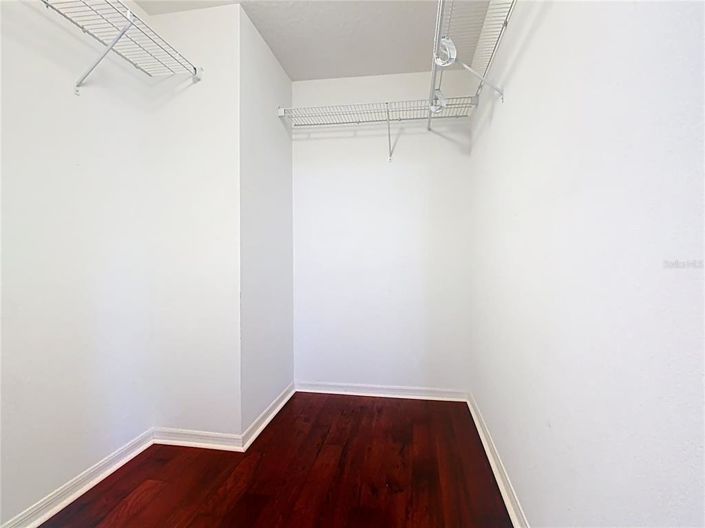 Image No.48-5 Bed House for sale