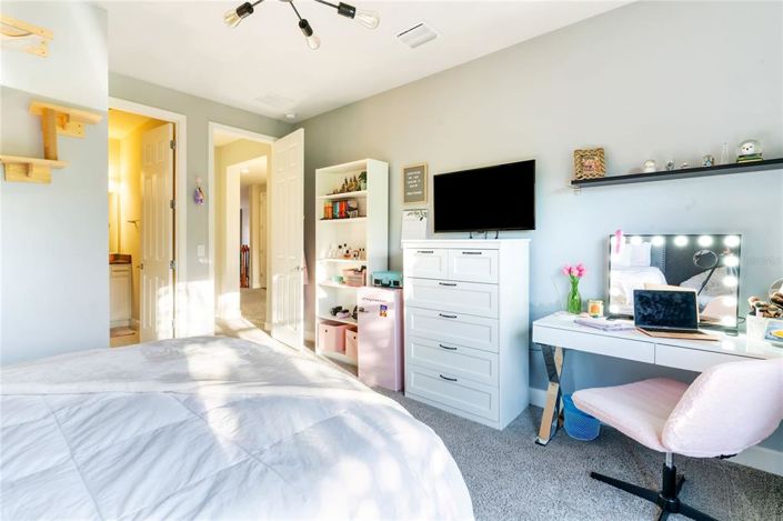 Image No.26-4 Bed House for sale