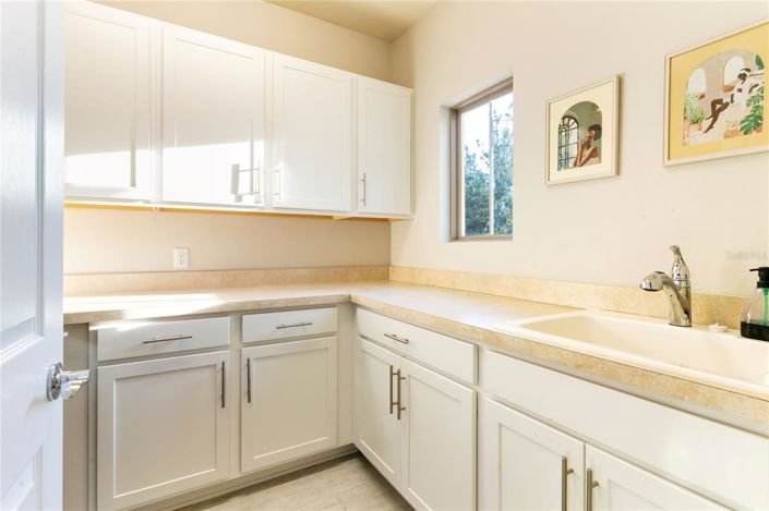 Image No.32-4 Bed House for sale