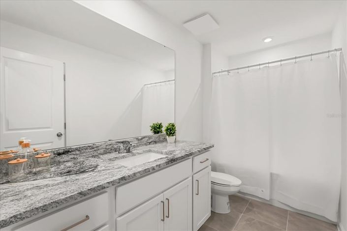 Image No.32-9 Bed House for sale