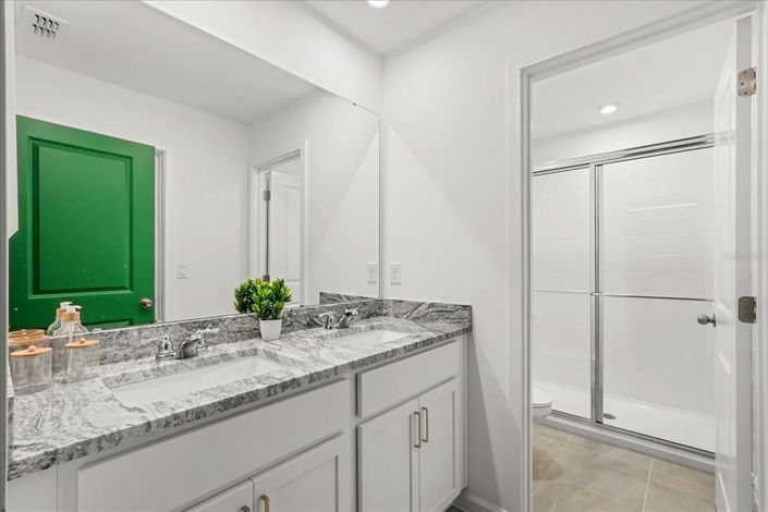 Image No.42-9 Bed House for sale