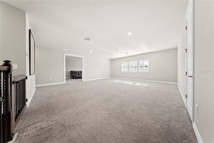 Image No.35-7 Bed House for sale