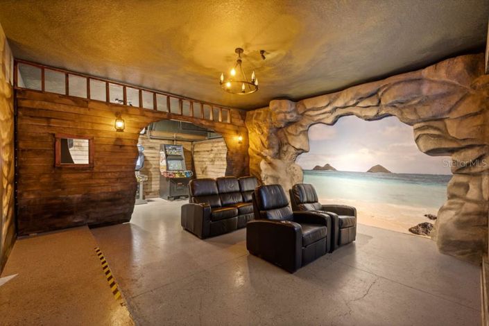 Image No.29-13 Bed House for sale