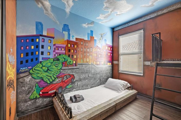 Image No.54-13 Bed House for sale