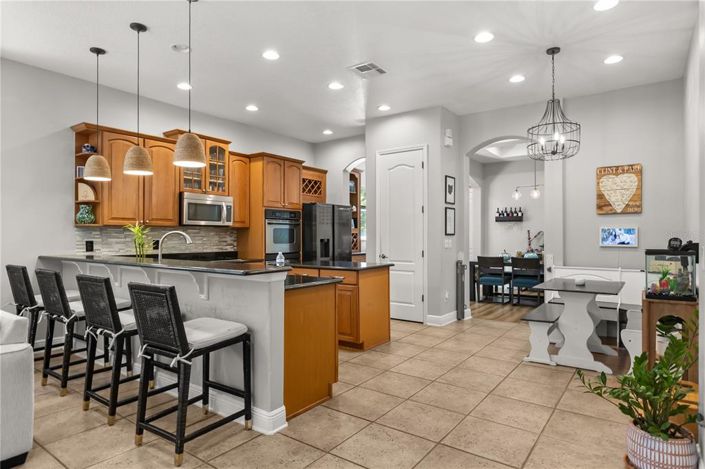 Image No.15-4 Bed House for sale