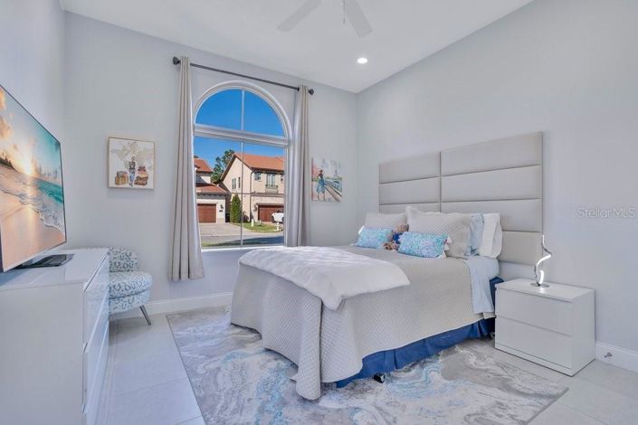 Image No.36-4 Bed House for sale