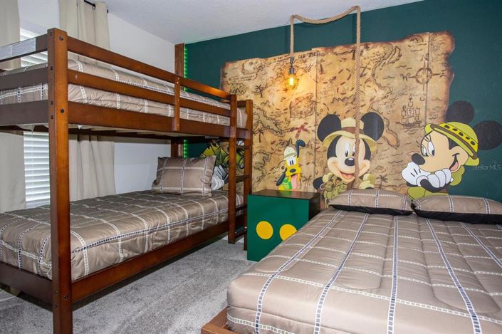 Image No.13-4 Bed Townhouse for sale