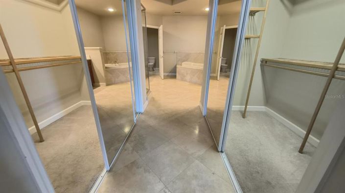 Image No.39-4 Bed Apartment for sale