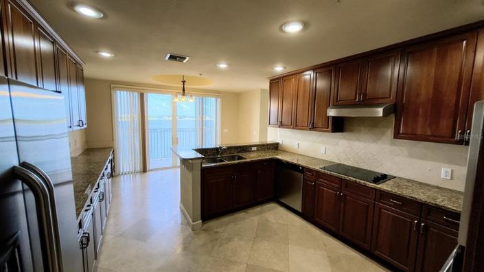 Image No.43-4 Bed Apartment for sale