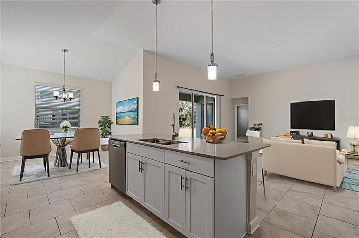 Image No.13-4 Bed House for sale