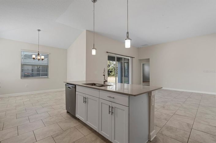 Image No.19-4 Bed House for sale