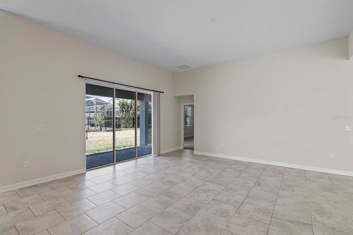 Image No.25-Maison de 4 chambres à vendre à Saint John