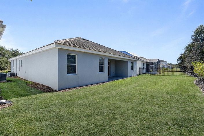 Image No.45-4 Bed House for sale