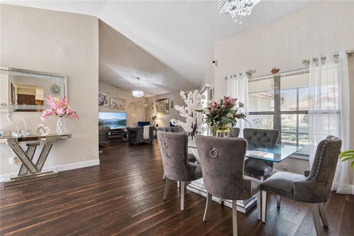 Image No.11-3 Bed House for sale