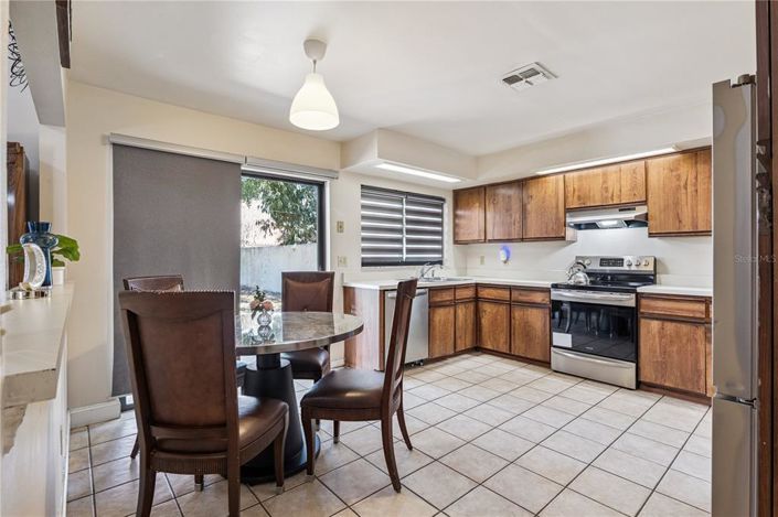 Image No.16-3 Bed House for sale