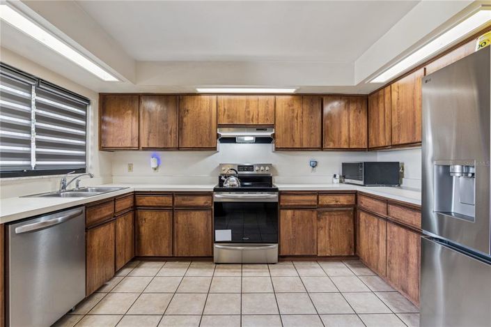 Image No.18-3 Bed House for sale