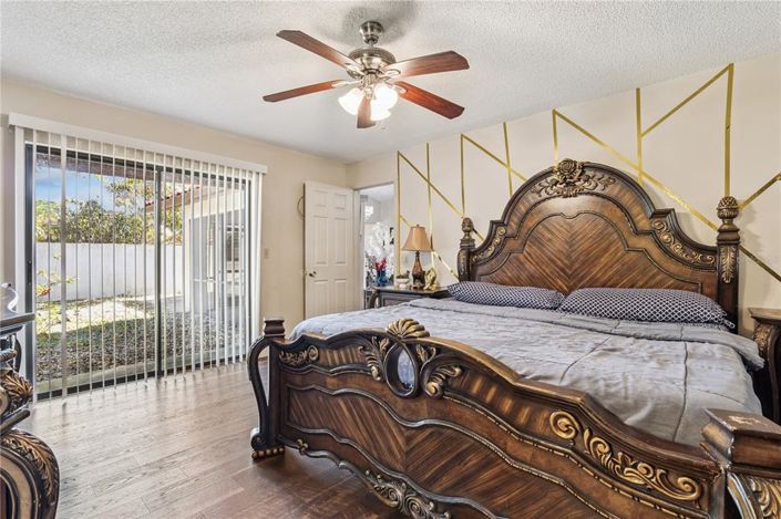 Image No.19-3 Bed House for sale