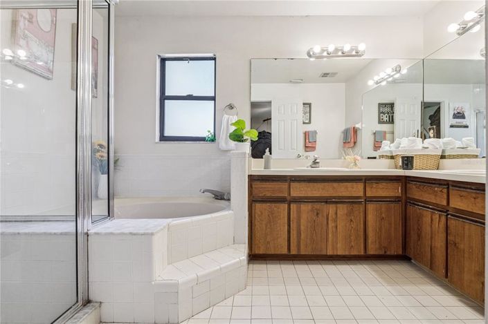 Image No.23-3 Bed House for sale