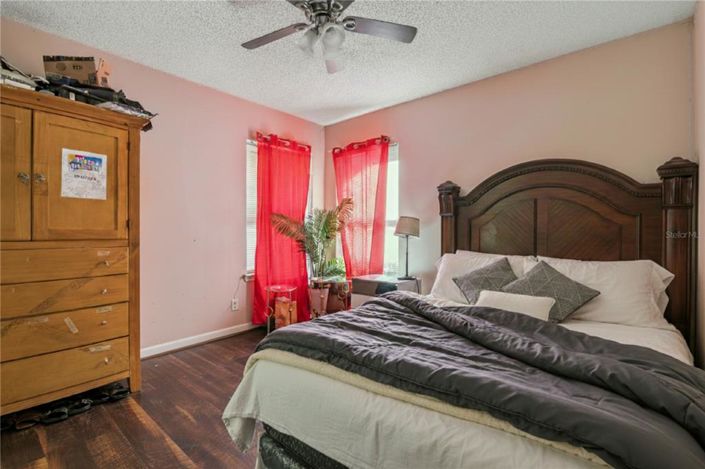 Image No.25-3 Bed House for sale