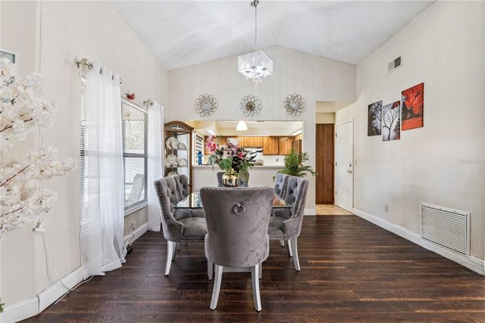 Image No.5-3 Bed House for sale