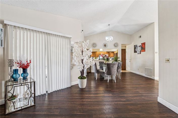 Image No.6-3 Bed House for sale