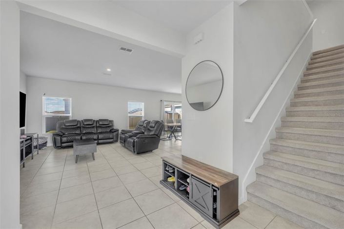 Image No.19-4 Bed House for sale