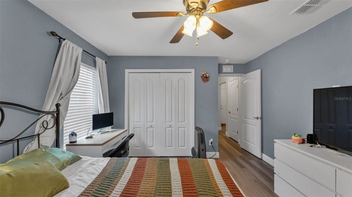 Image No.17-3 Bed House for sale