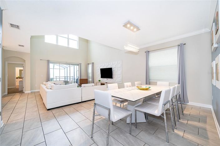 Image No.26-5 Bed House for sale