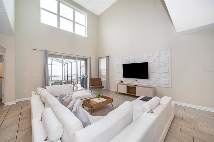 Image No.34-5 Bed House for sale