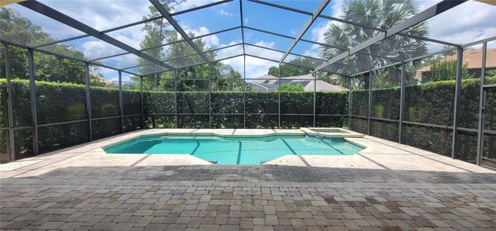 Image No.2-5 Bed House for sale