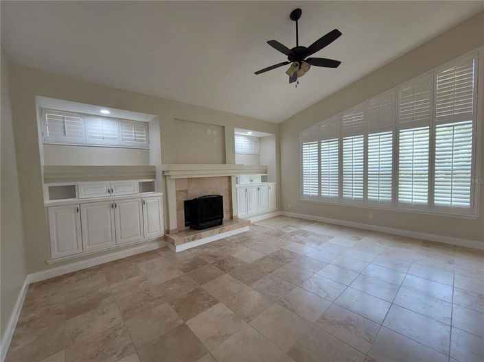 Image No.4-5 Bed House for sale