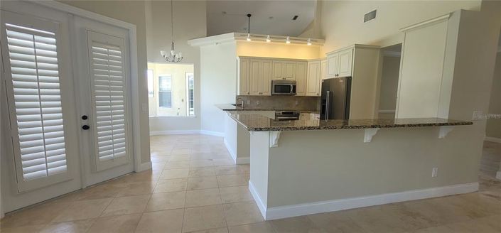 Image No.5-5 Bed House for sale