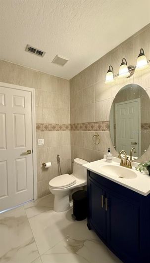 Image No.16-6 Bed House for sale