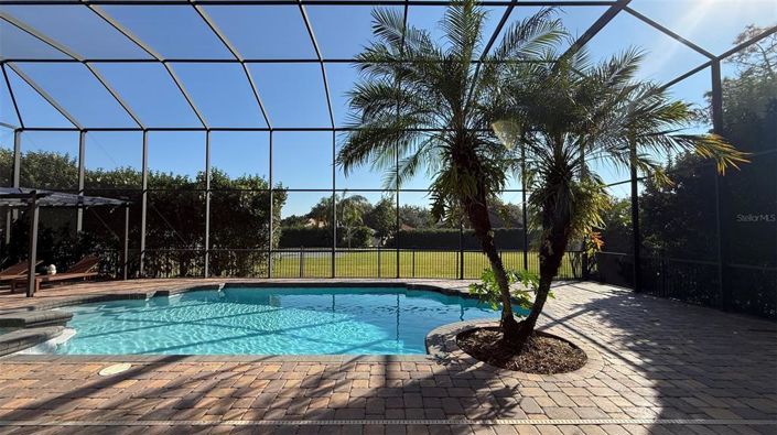 Image No.22-6 Bed House for sale