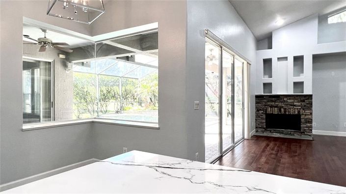 Image No.19-6 Bed House for sale