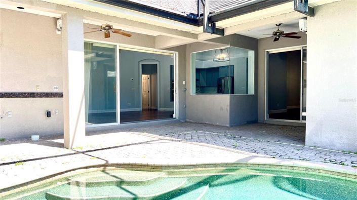 Image No.28-6 Bed House for sale